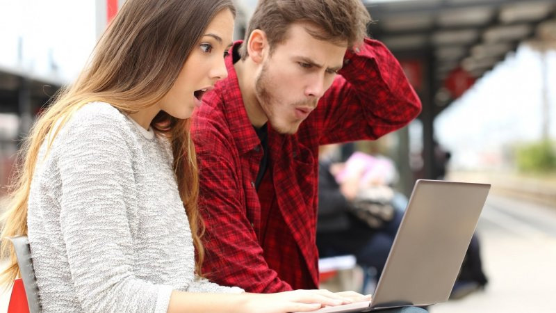 Shocked Laptop Users